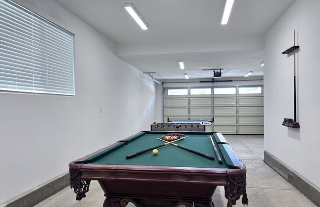 Beautiful Home with 4 bedroom, 2 bathrooms-full amenities - Foto 92