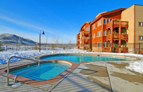 Crestview Condominiums by All Seasons Resort Lodging - Photo 16