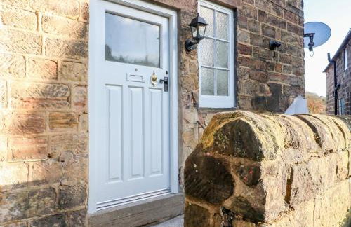 Milford Cottage - Photo 2