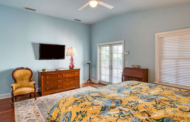 110 St. George Street - Photo 21