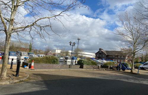 Marine Viewing 2 bedrooms flat - Foto 15