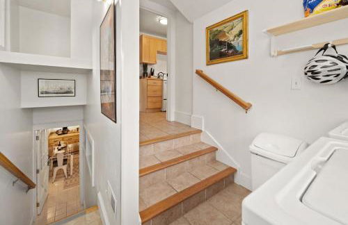 Peterson Retreat - Hot Tub, Bikes, Old Town - Foto 24