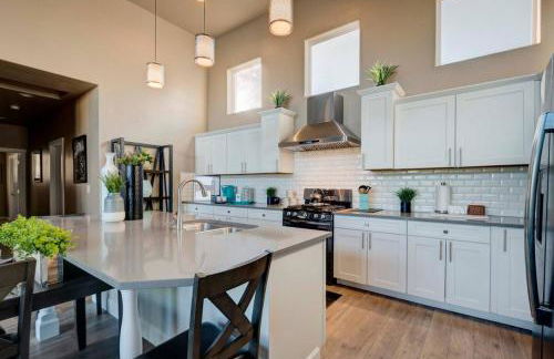 Stunning View! UNR-Groups-Deck-Reno-Minerva House - Foto 18