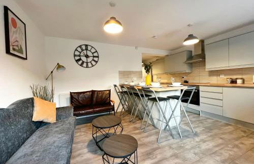 Selly Oak Near QE and UoB - 5 Bed Ensuite - Perfect for groups and contractors - Foto 3