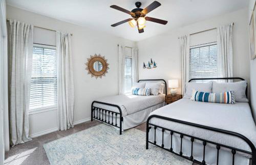 Luxury Lakefront Getaway - Foto 18