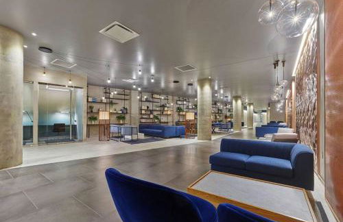 Empire State View - Luxury Apt - Shuttle to NYC - Foto 44