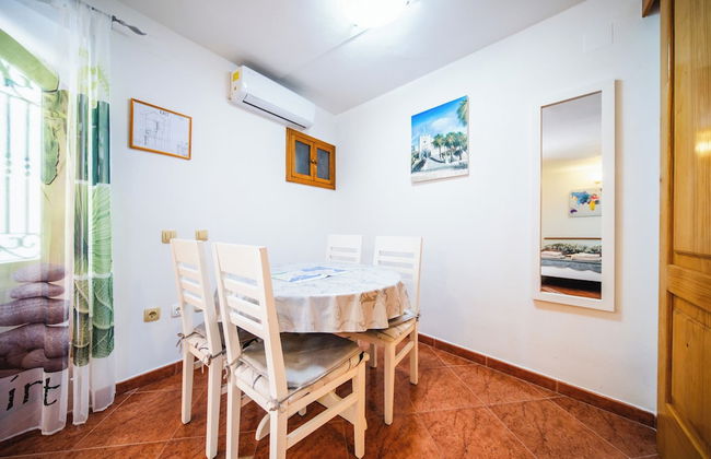 M & J Central Suites - Photo 38