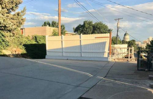 Capitol Retreats-views! Near Salt Palace,sleep 28 - Foto 9