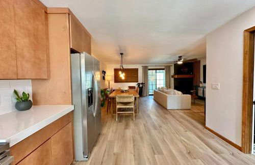 4BR Omaha Townhome | Perfect for Groups - Foto 14