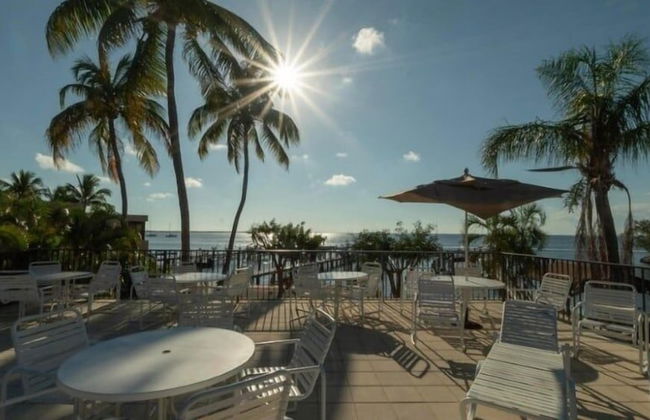 End Unit With Ocean Views And Juliet Balcony. 2 Bedroom Condo by RedAwning - Foto 1