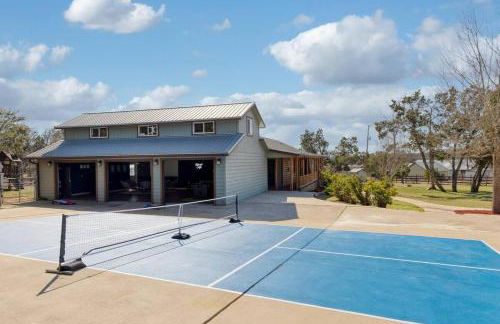 Fitzhugh Lodge - Pool, Poker, Pickleball, Sleeps 16 - Foto 40