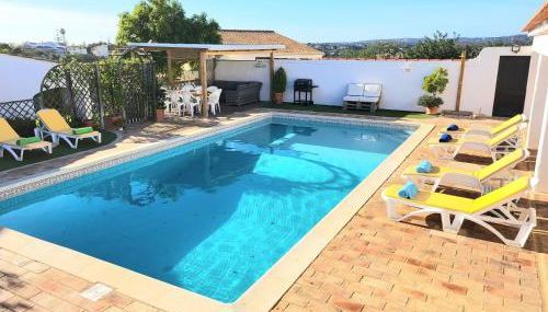 Villa Estrelícia - Pool - Free wi-fi - New in Booking - Photo 2