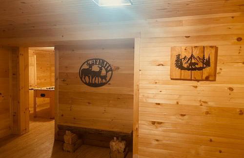 Crabapple-Secluded cabin with pond creek access, hot tube, fire pit in Blue Ridge - Photo 27