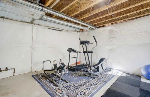 Silver Outpost Near Peterson SFB & Game Lounge - Foto 23