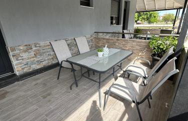 Grey Pearls Apartments - Photo 9