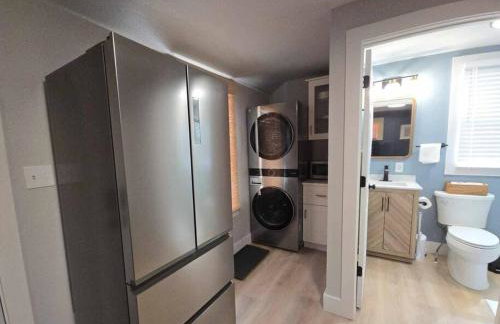 Whole house in Walker's Point + Parking + A/C - Foto 14