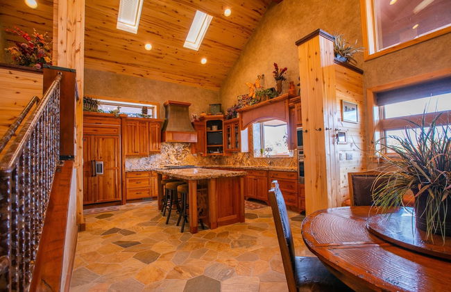 Cougar Ridge Resort, LLC - Photo 41