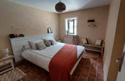 Chambre avec cuisine, vue et piscine privée au cœur du Beaujolais - Foto 1