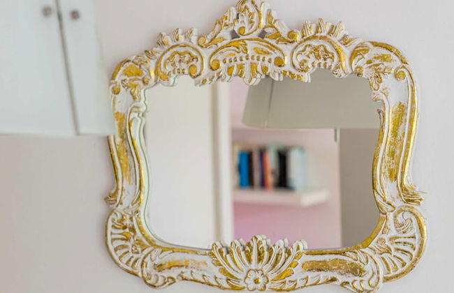 Stylish Apartment With Balcony - Photo 26