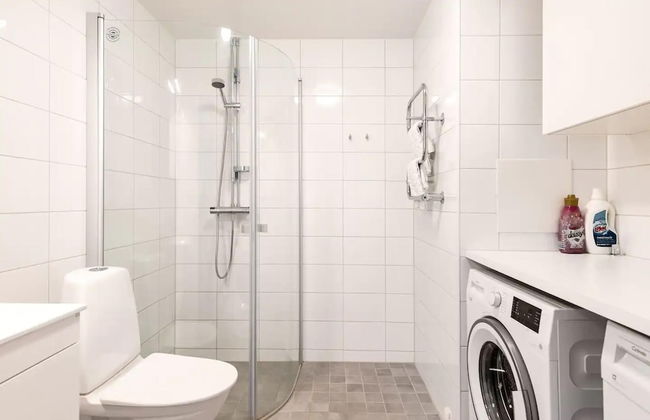 Luxury Business Studio Apartment - Garden View - Photo 8