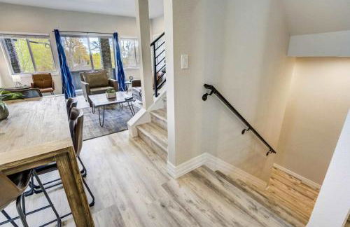 4BD Home w Rooftop Patio Fire Pit & Mountain Views - Foto 39