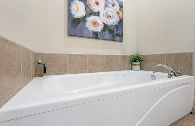 The Gathering Place - Minutes to 61-acre Theme Park - Photo 14