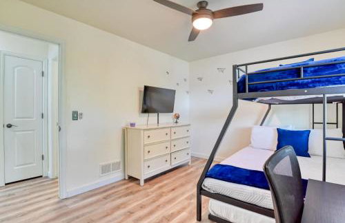 FlightDeck HotTub Fireplace NearAirport FamilyHome - Foto 37