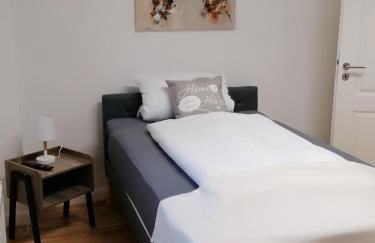 AufmLohr - Appartement mit 3 Schlafzimmern- 4 Einzelbetten- für 4 Personen - in Leverkusen Hitdorf - Private Parkplätze vorhanden- - Foto 42