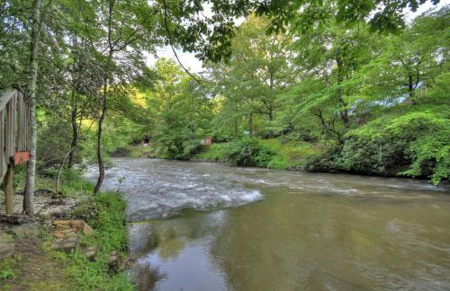 A Little Bit of Heaven Swim in the creek soak in the hot tub and relax in comfort - Foto 58