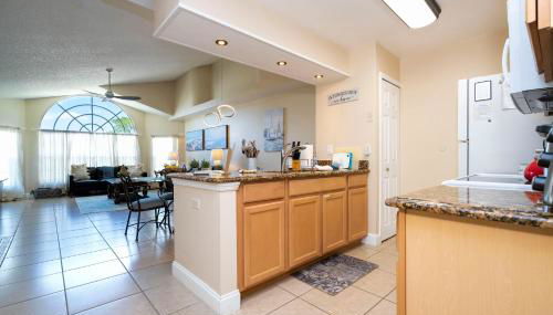 Beautiful, cozy and spacious Retreat near Disney - Foto 5