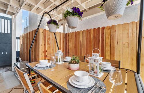 Super Spacious Family Vacation House! - Photo 29