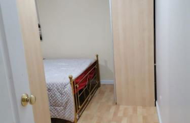 Great motherlaw apartments with your own entrance! - Foto 45