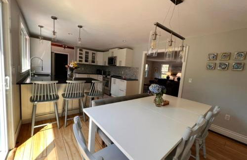 5 bedroom Cape with a pool and large yard - Foto 21