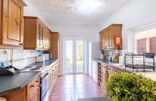 Open Mind Property - Cosy Home - 7 Beds & Parking - Foto 20