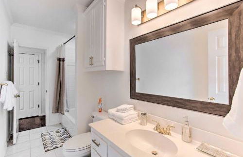 Elegant Plano Home with Private Outdoor Pool! - Foto 27