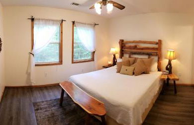 Ridge Retreat at Hearthstone Cabins and Camping - Pet Friendly - Foto 11