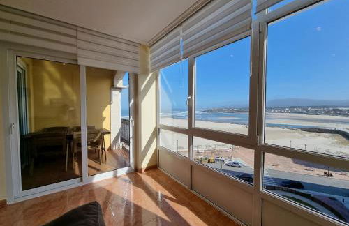 Dúplex en 1ª línea de playa - Foto 3