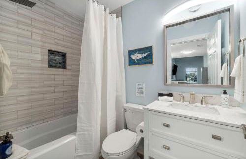 Blue & Red Neptune by Nautical Properties Vacation Rentals - Foto 43