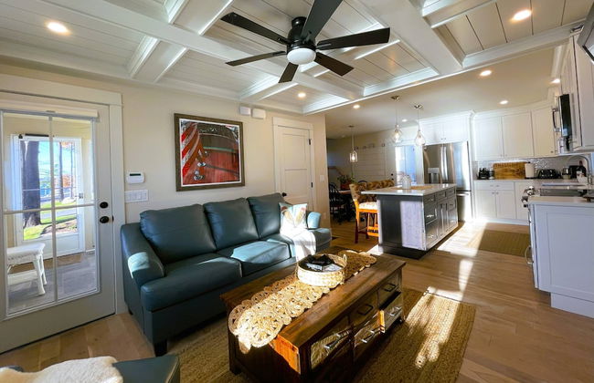 Lady of The Lake - Photo 15