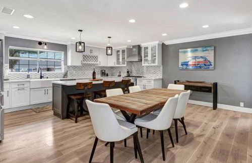 Huntington Beach, AC, Pool, Hot Tub, Detached Office, Close to Beach, Outside Entertaining Area - Photo 10