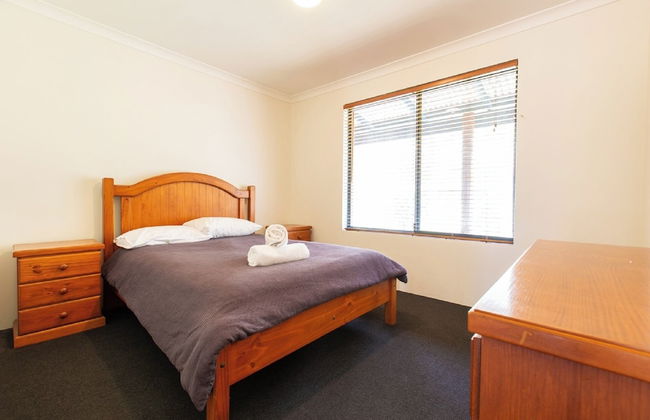 Relax and Unwind at Heavenly Hideaway - Photo 1