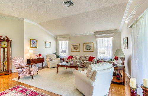 Walk to Golf and Pool Pet-Friendly Villages Home - Foto 4