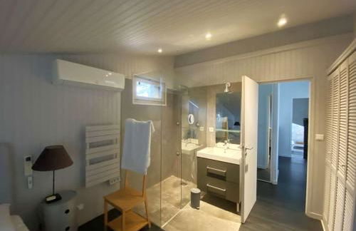 Villa d'exception avec terrasses spacieuses à Cap-Ferret - FR-1-736-57 - Photo 22