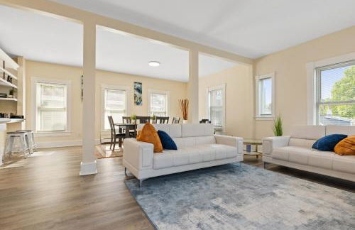 Skyrise Two Stories - Centrally Located - Foto 9