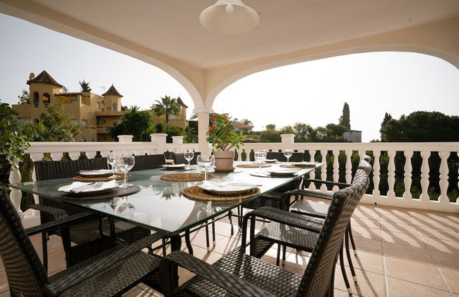 Villa in Marbella With Private Pool and Beach - Foto 37