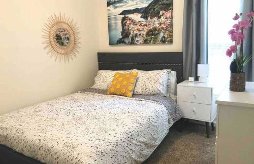 * Posh Place * King Bed * Long Term Stays * - Foto 8