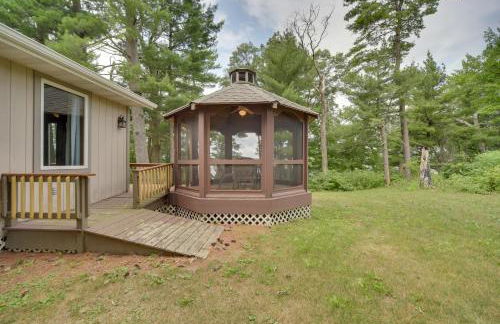 Lakefront Chetek Haven Dock, Screened Gazebo - Foto 32