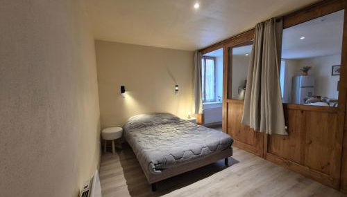 T2 BOURGEAT - Charmant 2 pièces - Centre ville - Photo 2