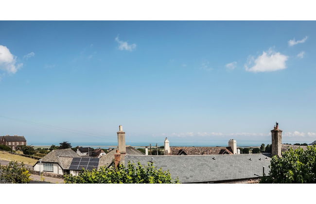 Ship Bungalow - Photo 18