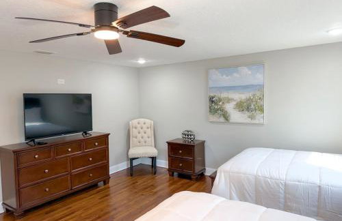 Jax 5BR Family Paradise -Hot Tub-Game Room-Patio- - Photo 29